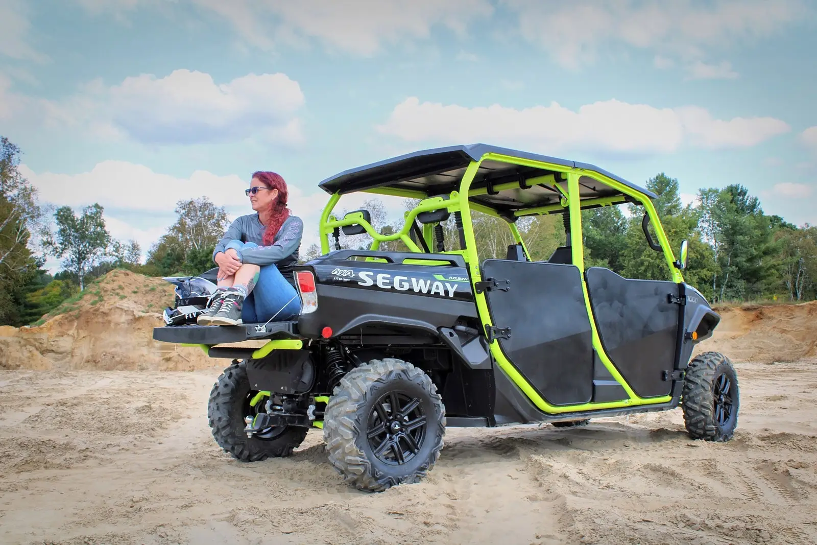 Segway Fugleman UT10 Crew: A Utility Side-by-Side Built for Efficiency and Adventure