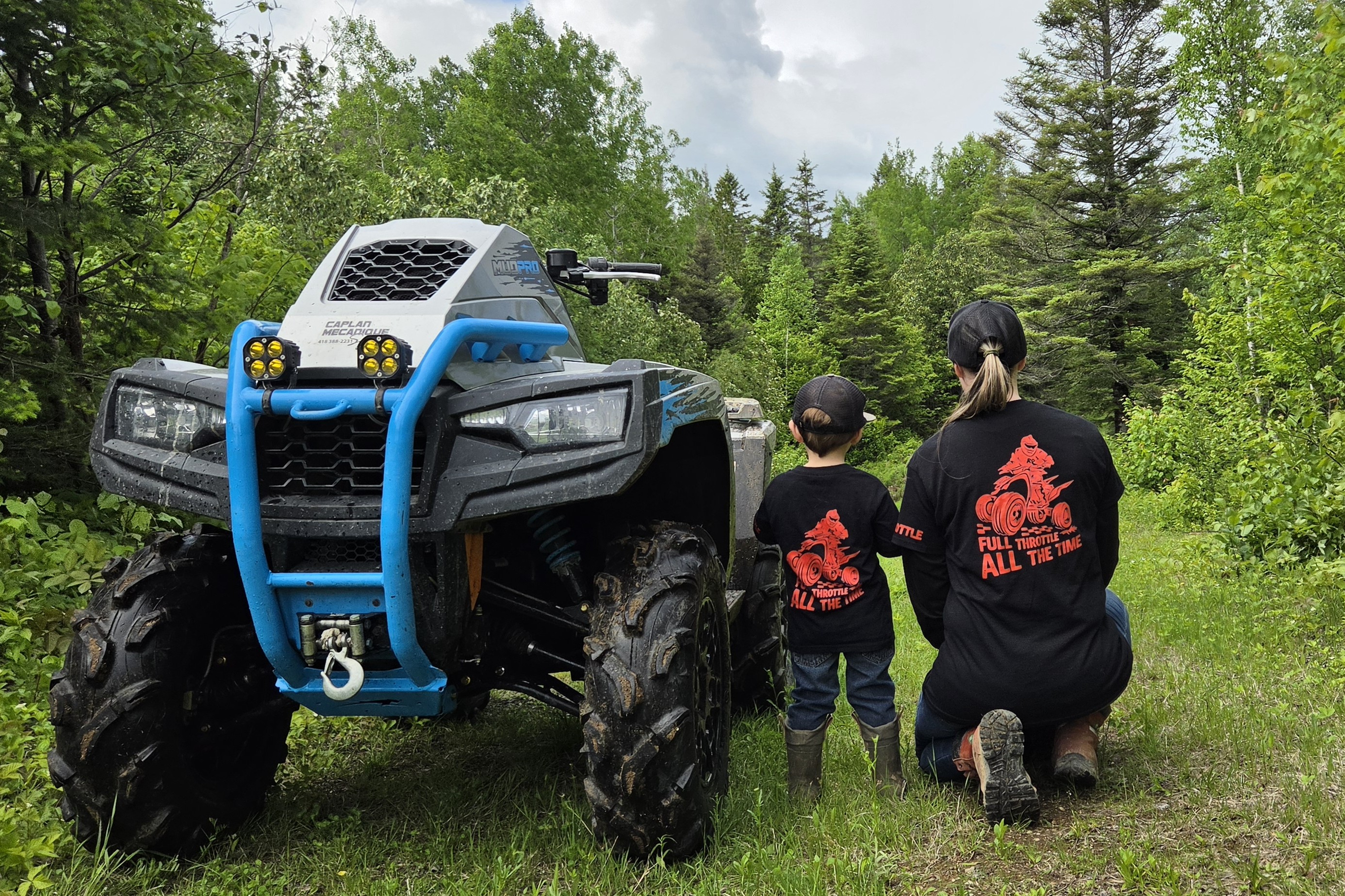 Idées cadeau pour une passionnée de quad : quoi offrir à une vraie mordue de VTT?